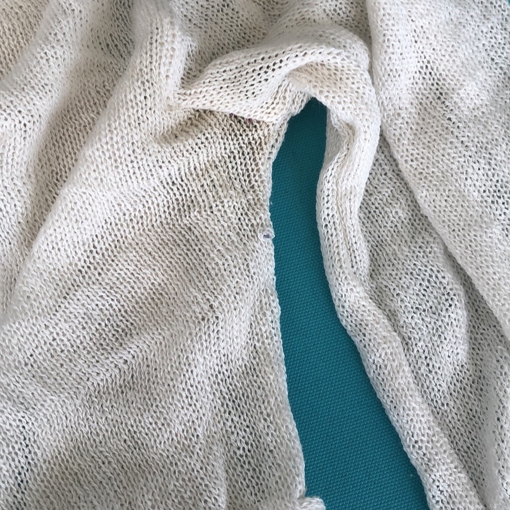 White Vintage Shoulder Cover Top - Picture 8 of 8